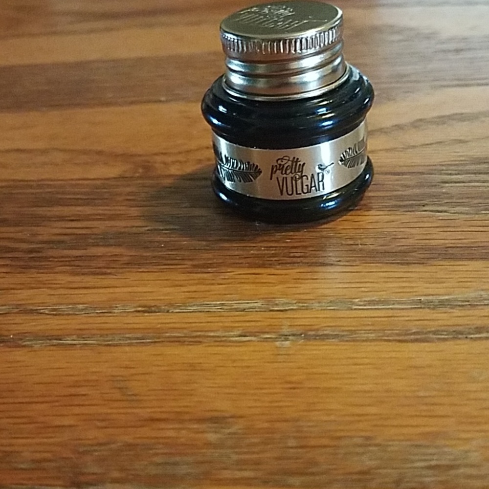 Pretty Vulgar Ink Gel Eyeliner